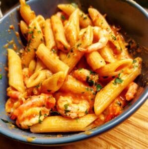 Räkpasta med tomatsås