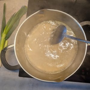 kycklingköttbullar misosoppa kokande buljong